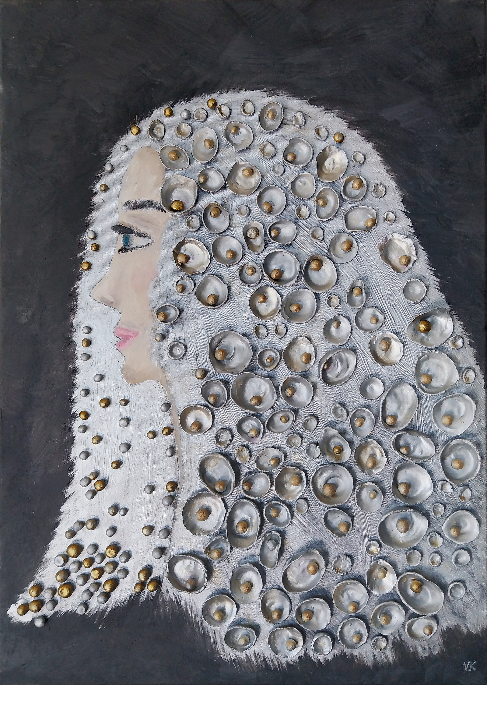 She wears the Sea / Ji dėvi jūrą